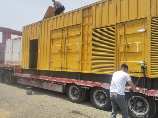 威信除了负载情况和发动机维护,还有哪些因素会影响 200kw 柴油发电机的油耗?